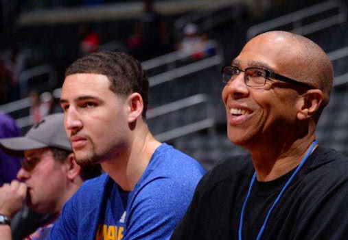 费迪南德：拉什福德为维拉提供了速度和纵深，但他在曼联做不到