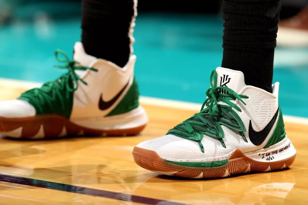 登卡合砍62+12胜开拓者！泰伦卢看走眼，大洛打爆克林根+9记三分