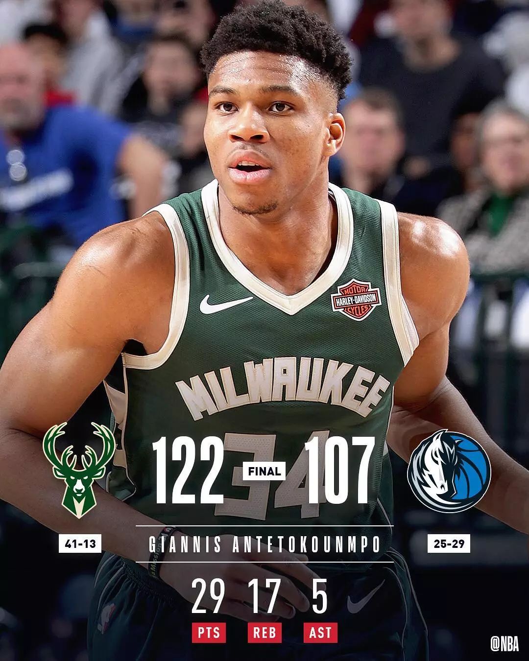 [中超]维塔尔角球开出 刘若钒前点头球破门