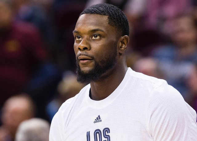 WBC带动棒球装备销售